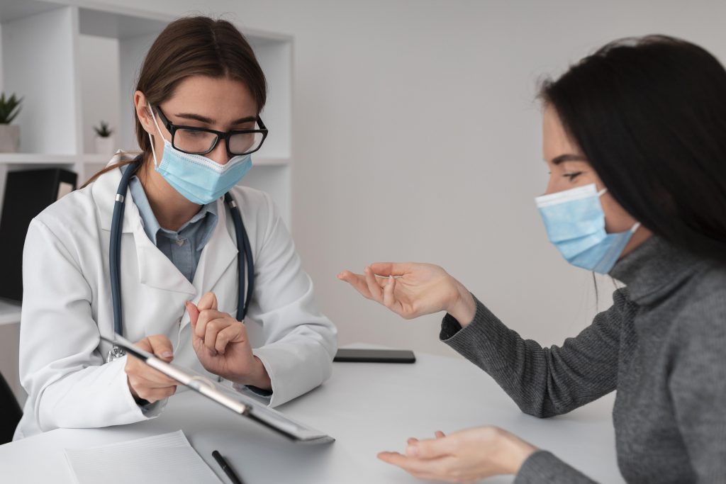 o que é a Broncoscopia, médica e paciente